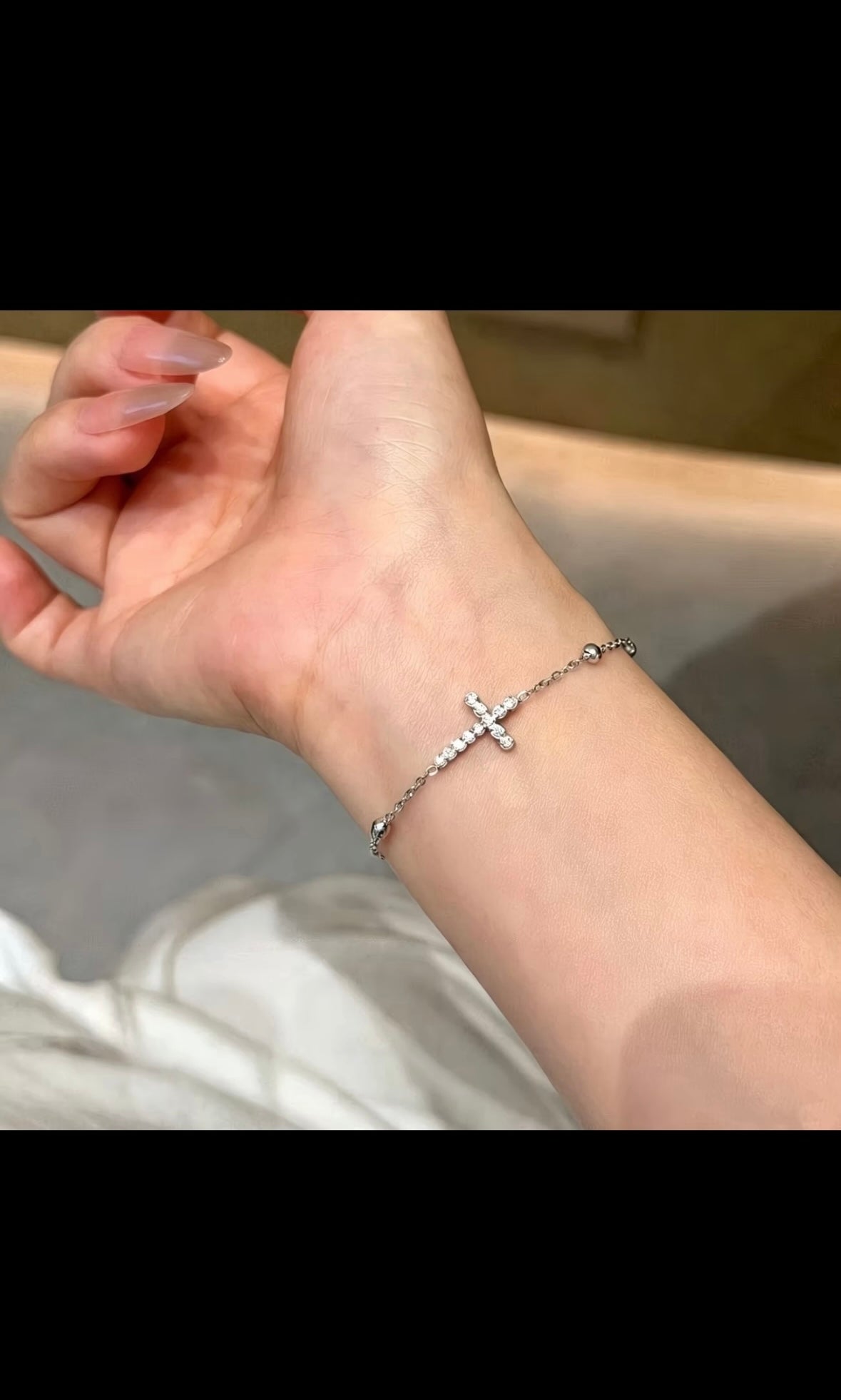GRACE - Cross Bracelet